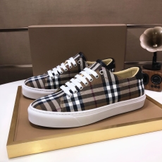 Burberry Low Shoes